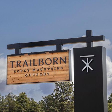 Отель Trailborn Rocky Mountains Outpost Эстес Парк Экстерьер фото
