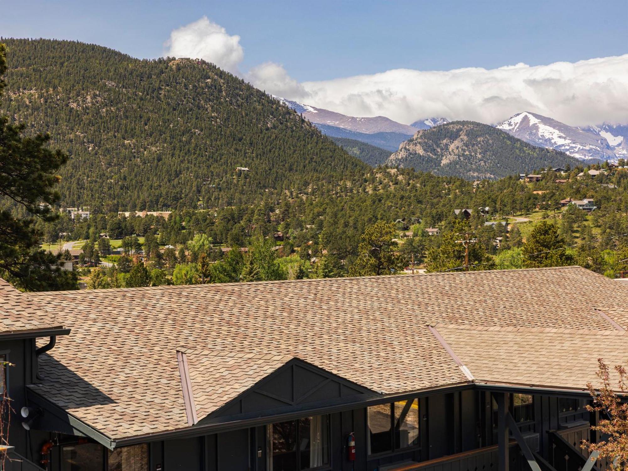 Отель Trailborn Rocky Mountains Outpost Эстес Парк Экстерьер фото
